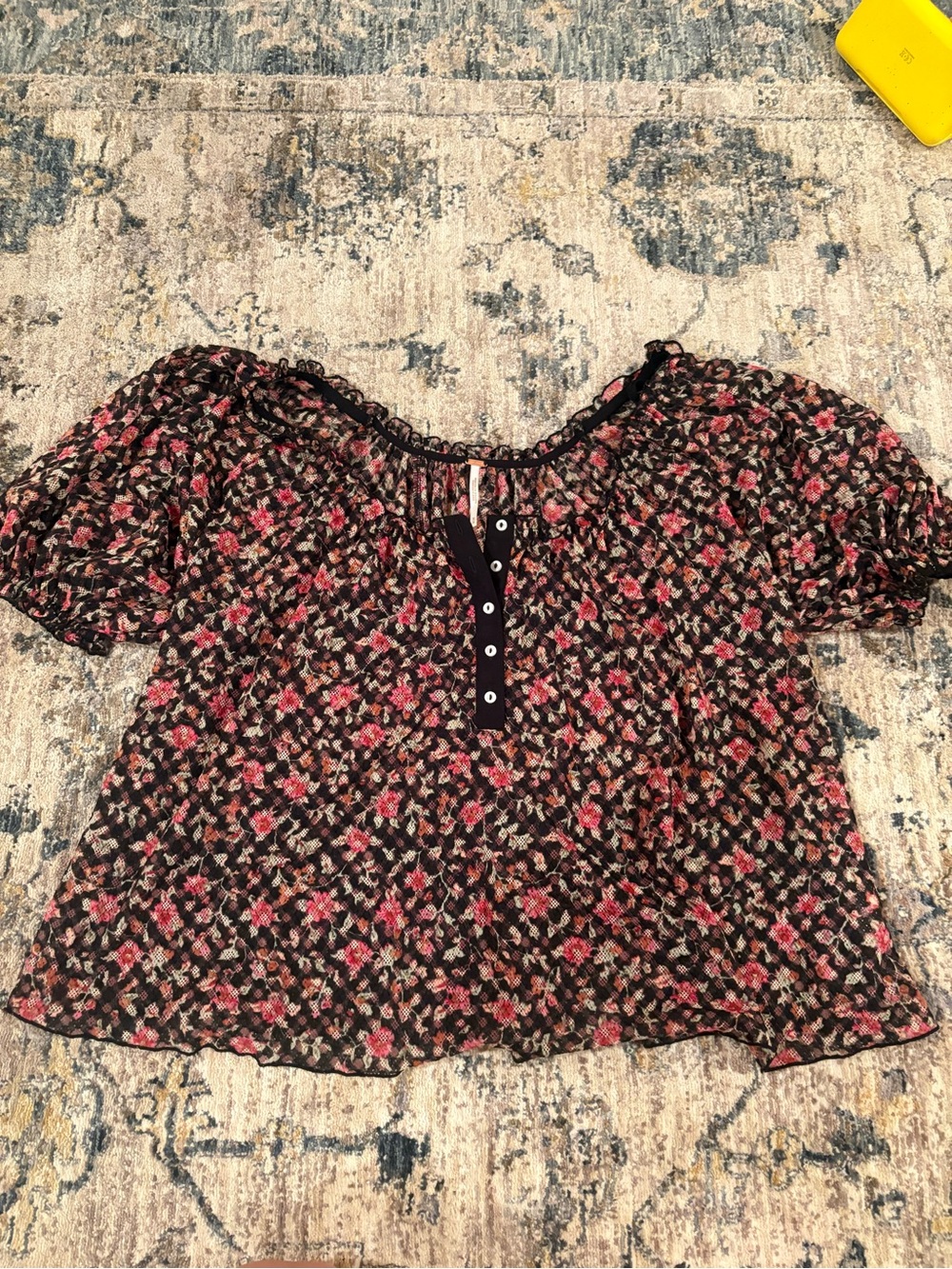 Free People Size M Floral Puff Sleeve Peasant Top - Black with Pink Floral - Picture 2 of 5